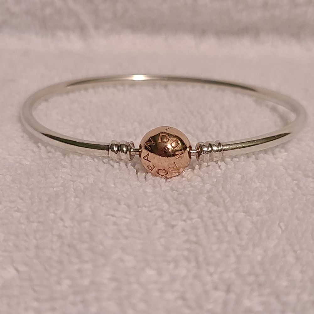 Pandora bracelet rose gold clap bangle sz 7.5 EUC